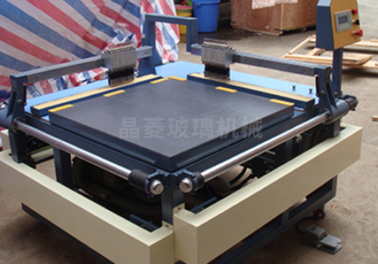 精密玻璃切（qiē）割（gē）機