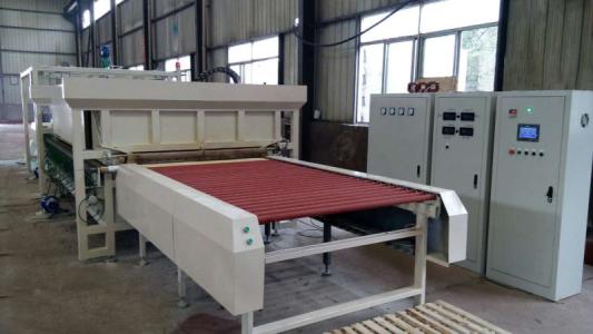 玻璃（lí）鋼化爐設備（bèi）